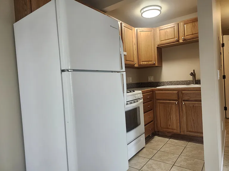 3001 Preble St #8 — Photo 4