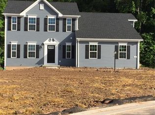 543 Hills Pond Rd, Webster, NY 14580