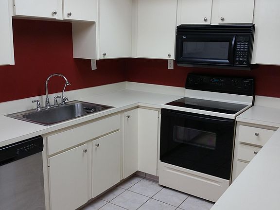 4th image of 3812 SE Jefferson Street #3812