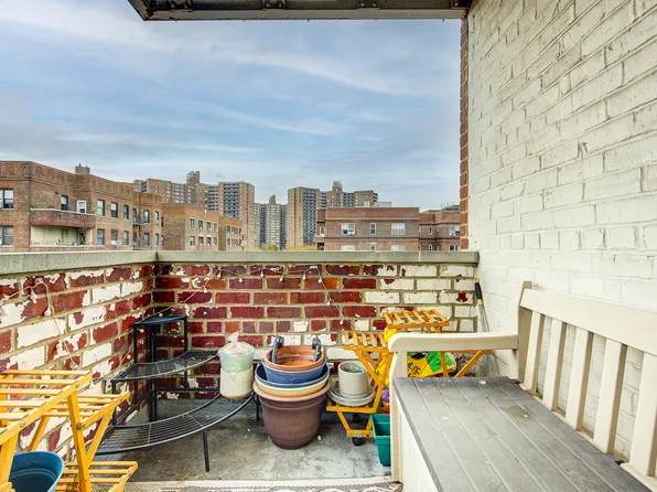 68-61 Yellowstone Boulevard image 15 of 21