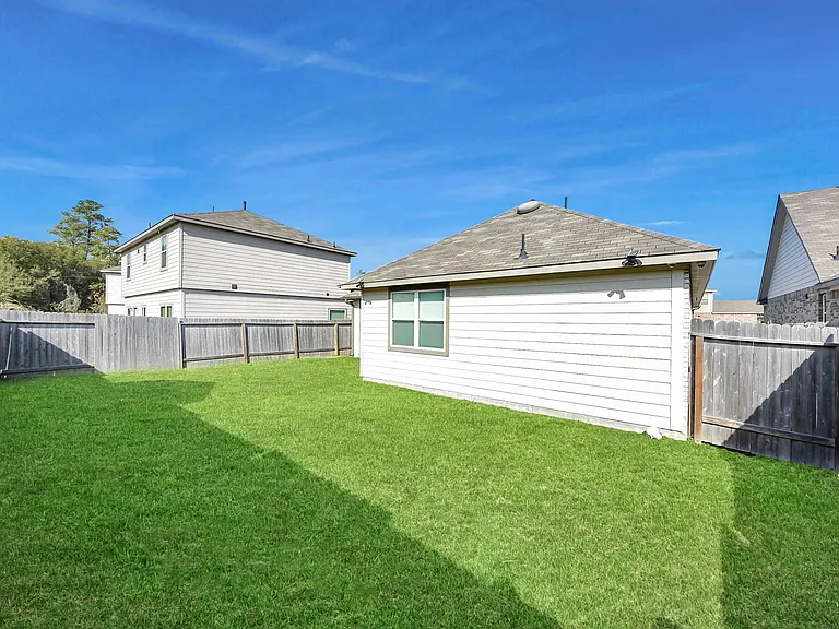9447 Klein Ln — Photo 38