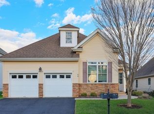 84 Patriots Way, Somerset, NJ