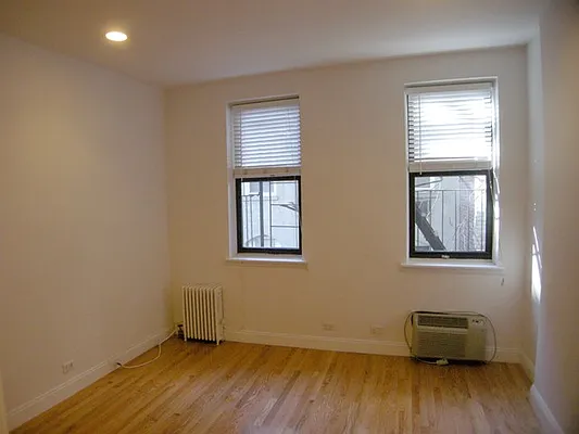 Rented by Vickers Realty | media 8