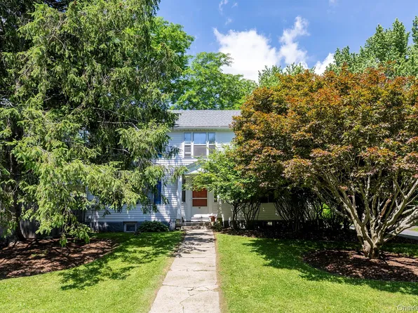 14 S Maple Avenue, Millerton, NY 12546