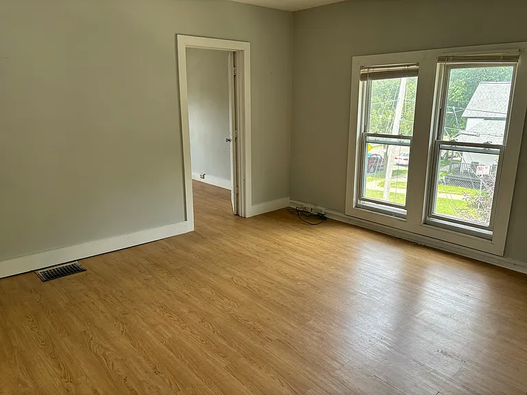 1130 Fulton St E #2 — Photo 2
