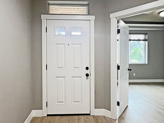 4th image of 13724 74th Avenue Ct E