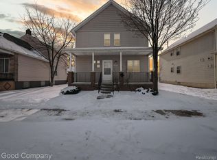 2348 Hewitt St, Hamtramck, MI