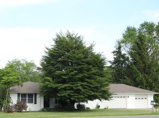 12879 Sprinkle Rd, Vicksburg, MI 49097