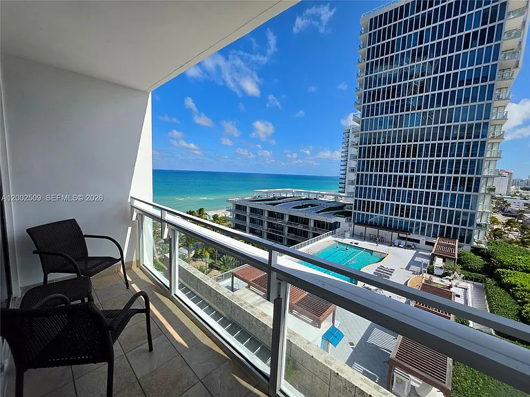 6801 Collins Avenue Legal #1014-1004 — Photo 2