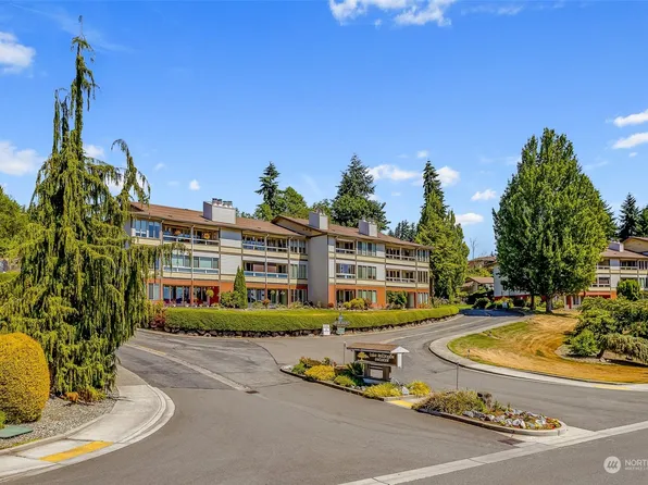23505 Lakeview Drive #C-303, Mountlake Terrace, WA 98043