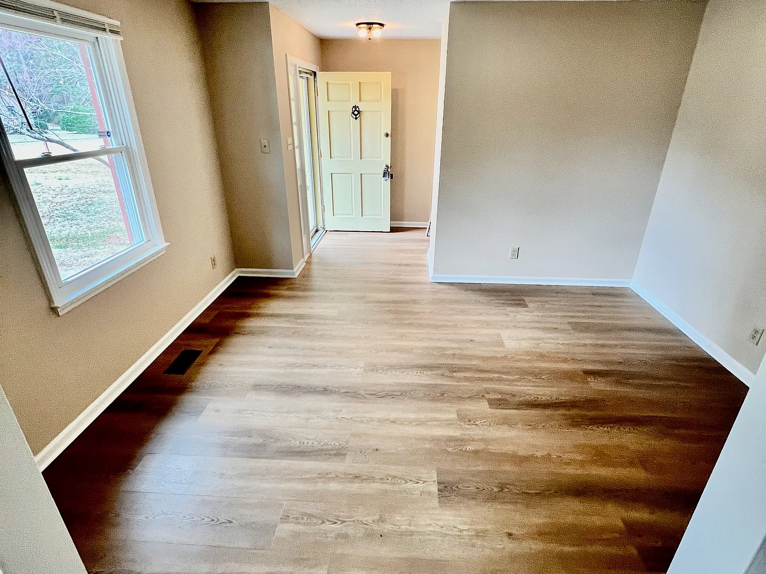 3 bed, $1,500 — Photo 3