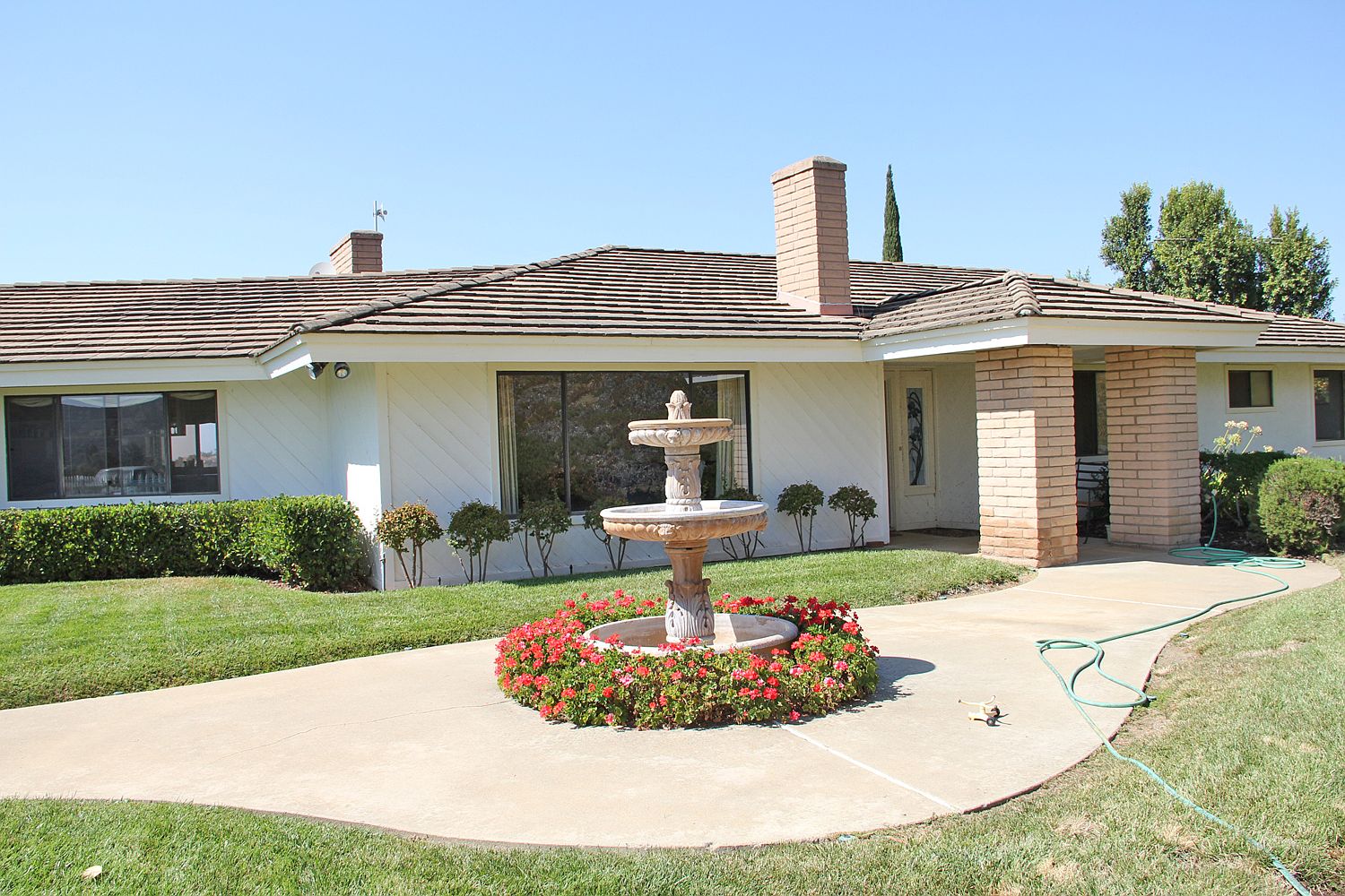 3742 blue bird canyon rd vista ca 92084