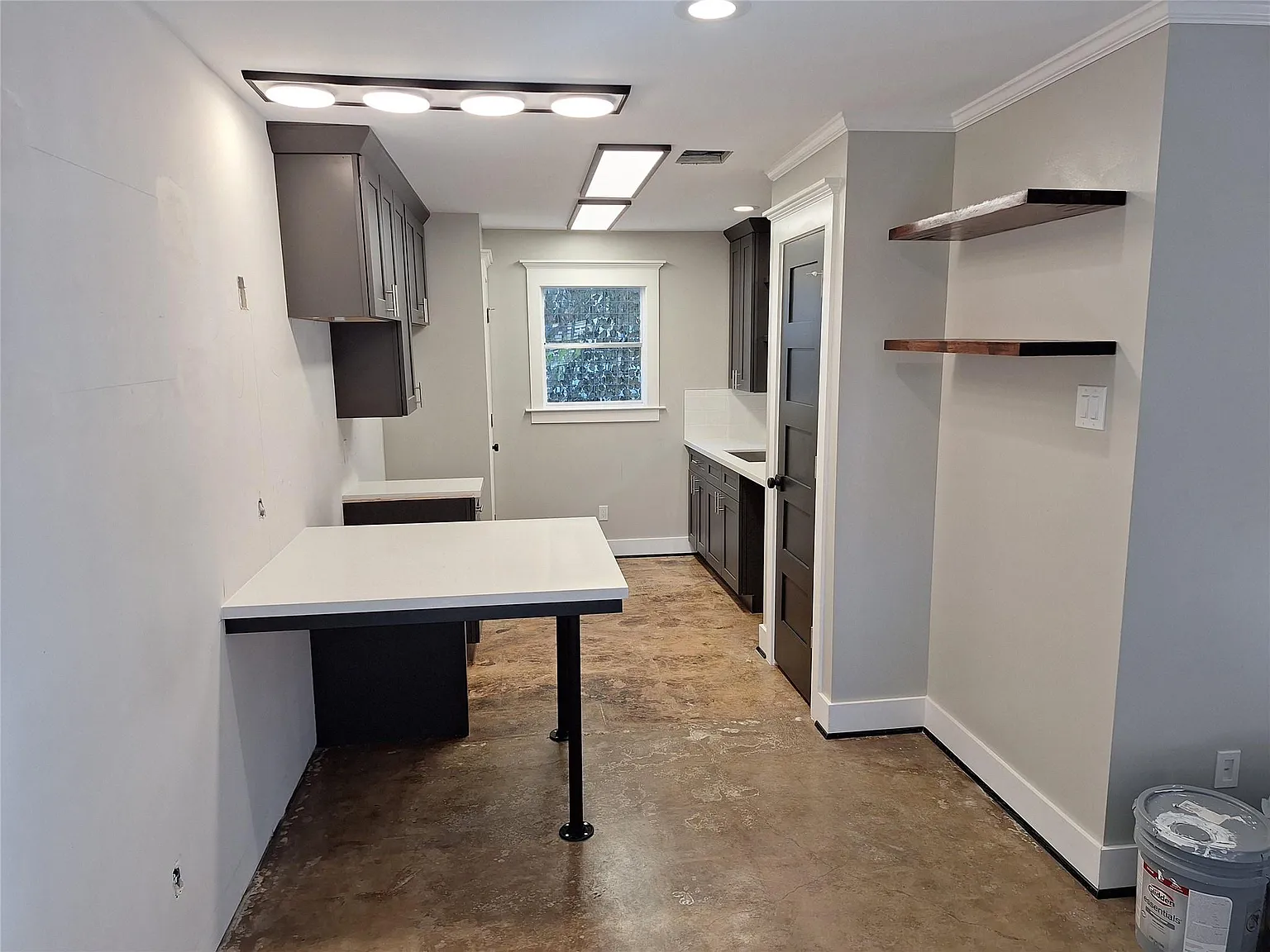 1 bed, 1.0 bath, 620 sqft, $1,595 — Photo 2