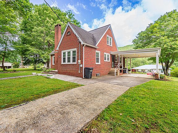 5th image of 258 Greenwood Dr