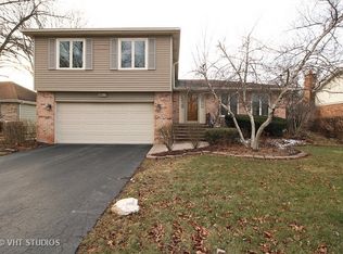 18612 Carpenter St, Homewood, IL 60430