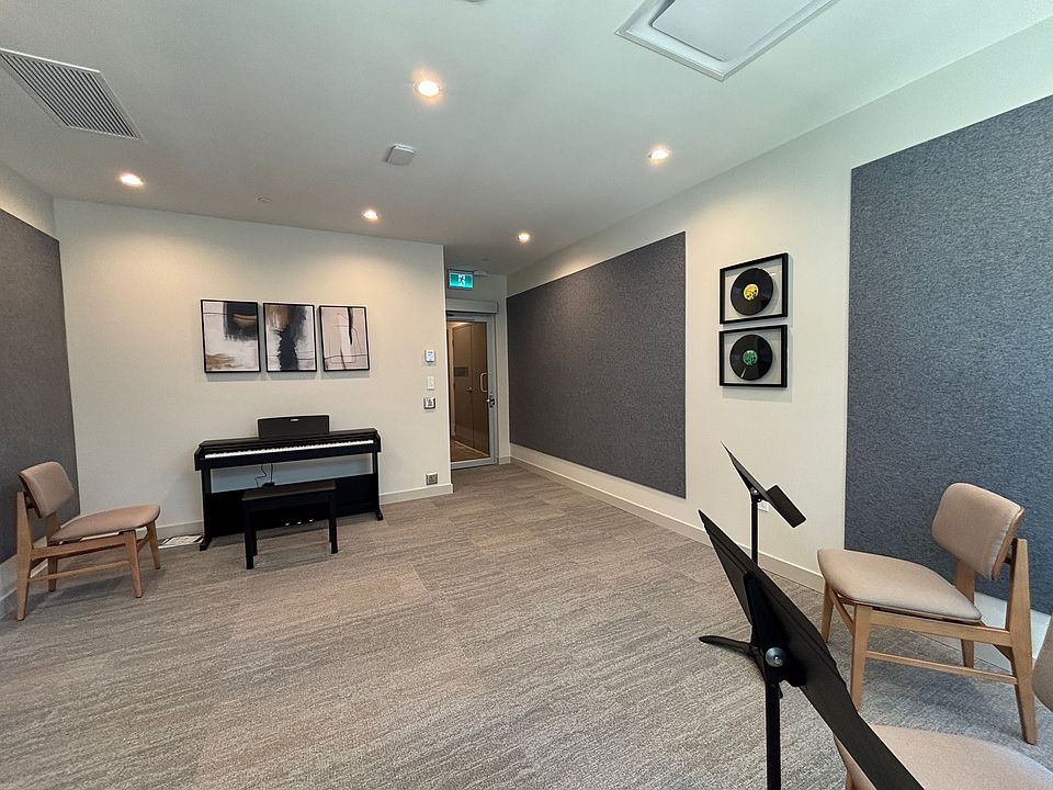1st image of 537 Cottonwood Ave #1399324