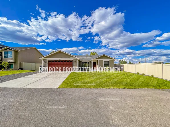 18431 E Selkirk Estates Rd, Greenacres, WA 99016