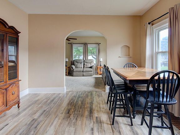 2nd image of 3026 22nd Ave