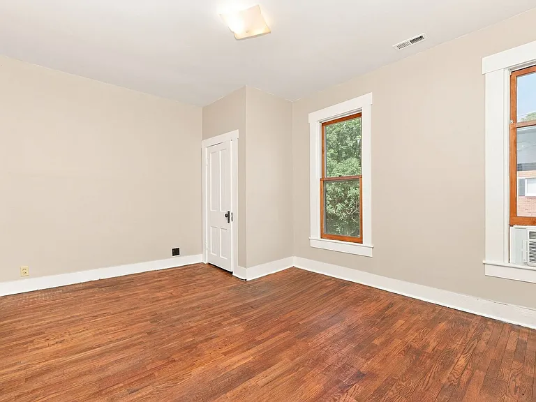 322-324 Bill Edwards Dr — Photo 4