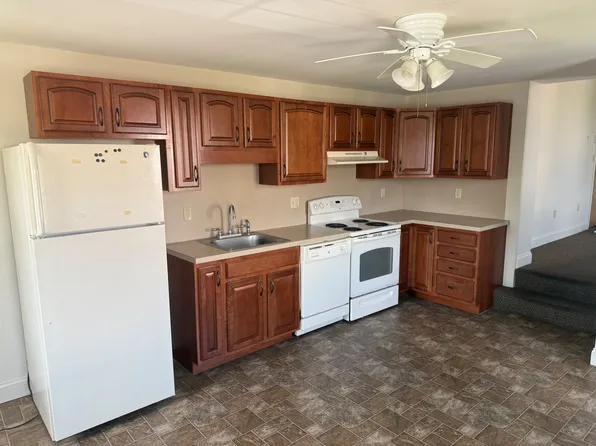 212 E Main St APT 2, Camp Hill, PA 17011