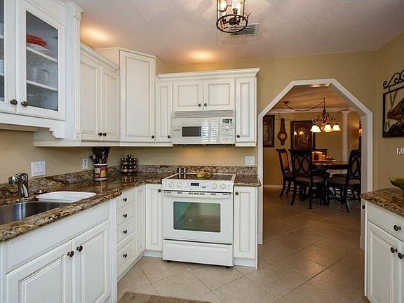 4th image of 311 Morse Blvd #1