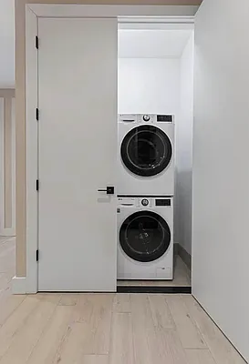 Laundry, photo 1