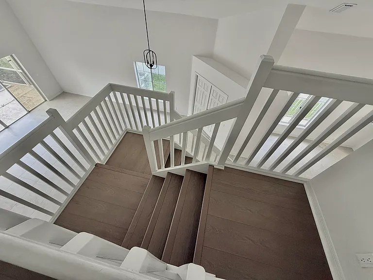 21440 Millbrook Ct — Photo 8