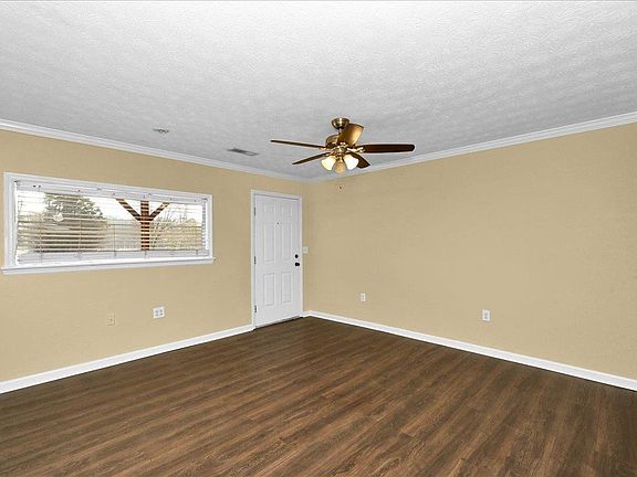 4th image of 6104 County Road 437