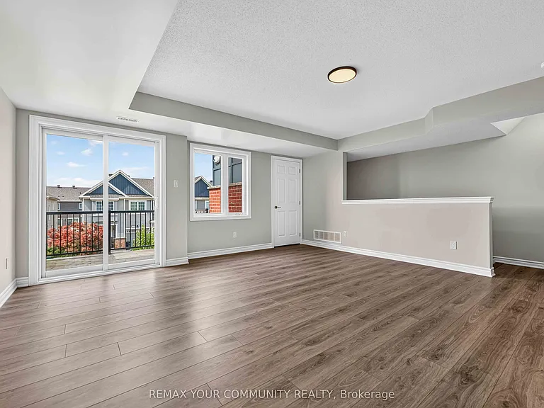 2250 Watercolours Way — Photo 9