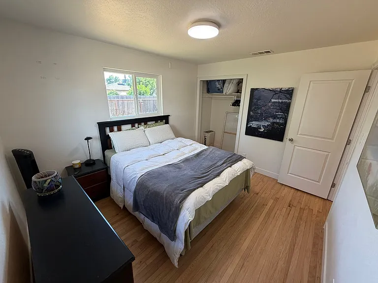 130 Brady Ct — Photo 25