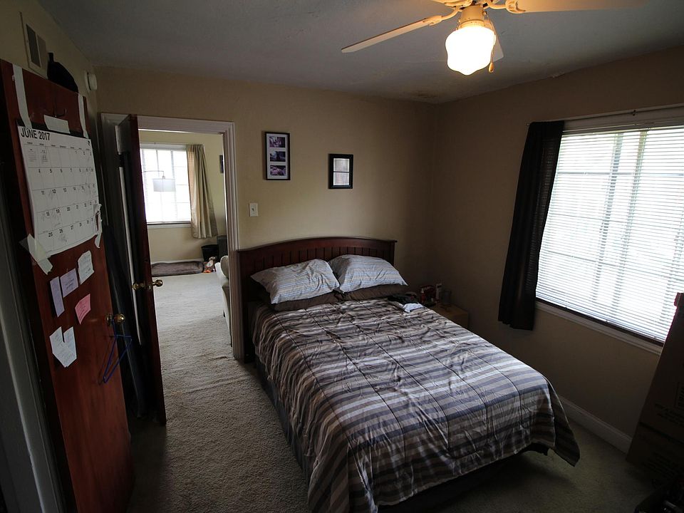 2nd image of 939 Bryden Rd #2