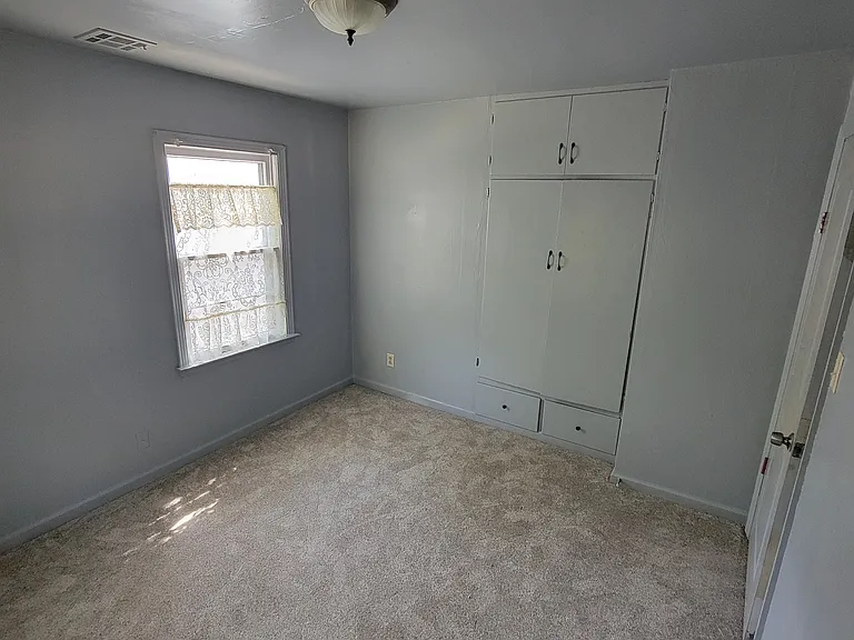 1222 N Chautauqua Ave — Photo 2