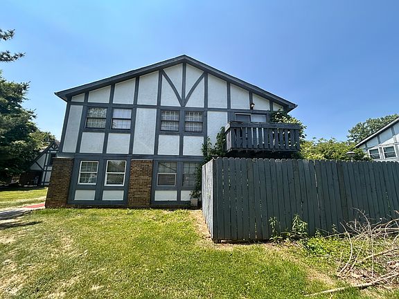 2nd image of 9794 Kingscross Ct