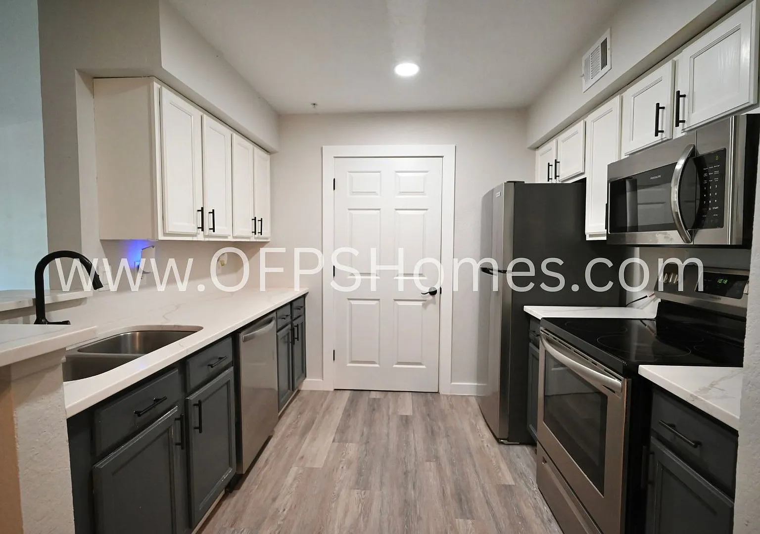 Charming 1-Bedroom Condo in Prime Destin Location — Photo 4