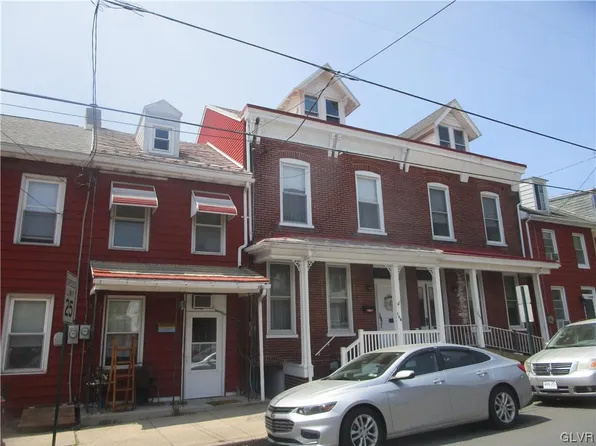 158 N 3rd St, Hamburg, PA 19526