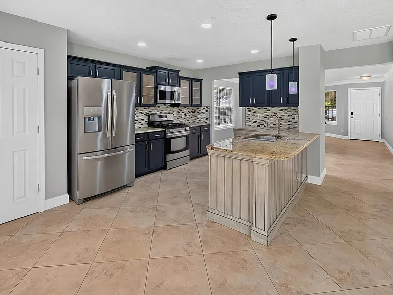 10745 Glenluce Ave — Photo 10