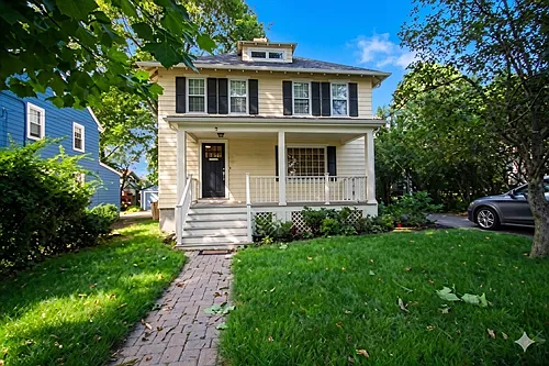 30 Farmcrest Ave Photo 1
