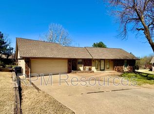 12105 Old Farm Cir, Oklahoma City, OK 73120