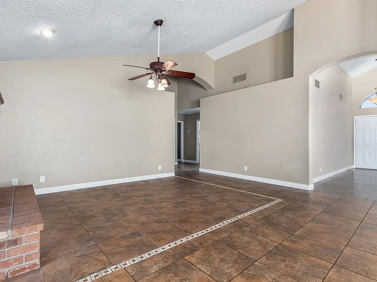 6601 E Presidio St — Photo 15