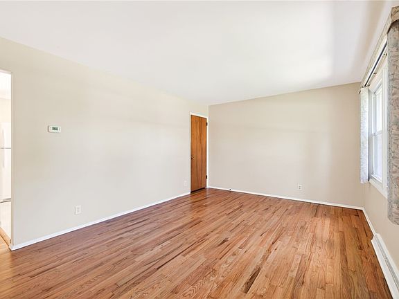 5th image of 335 Alfonso Dr