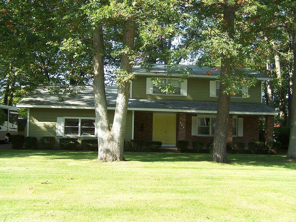 1st image of 765 W Fennwood Cir