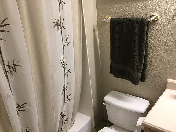 5th image of 1601 Park Cir N