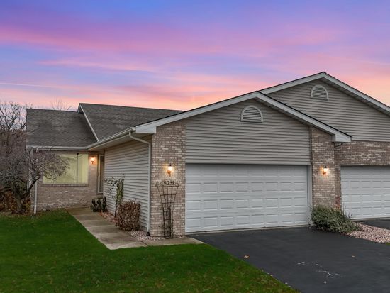 9251 Clark Pl, Crown Point, IN 46307