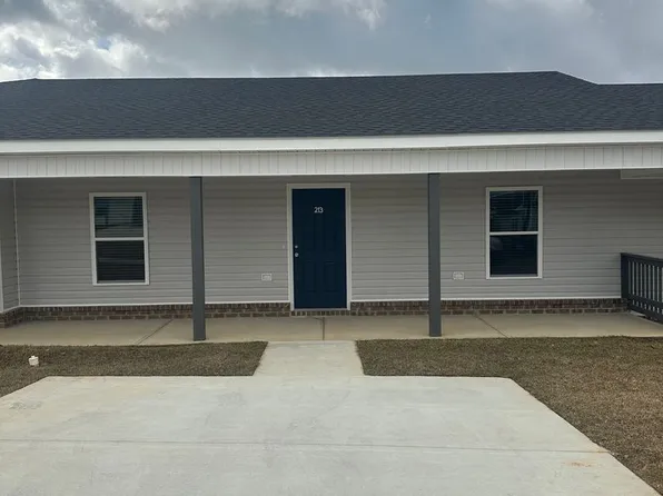213 Charleston Dr, Enterprise, AL 36330