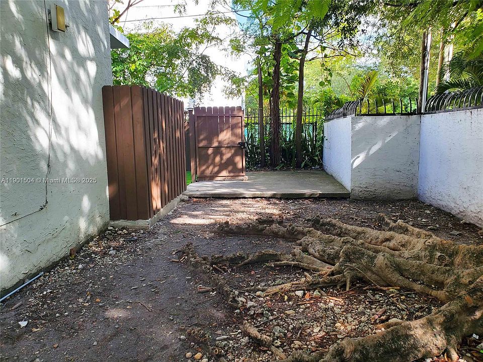 1st image of 1901 NW South River Dr #190161F