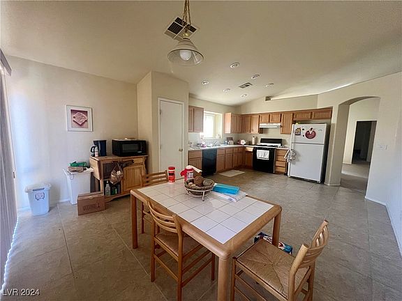 3rd image of 5010 Sail Rock Pl