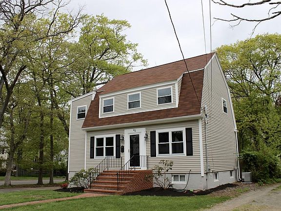 2nd image of 45 Woodlawn St