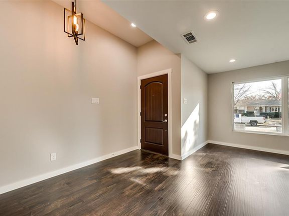 3rd image of 5805 Hillcroft St