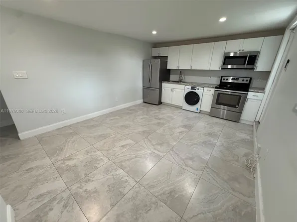 1279 NE 40th Pl #3, Fort Lauderdale, FL 33334