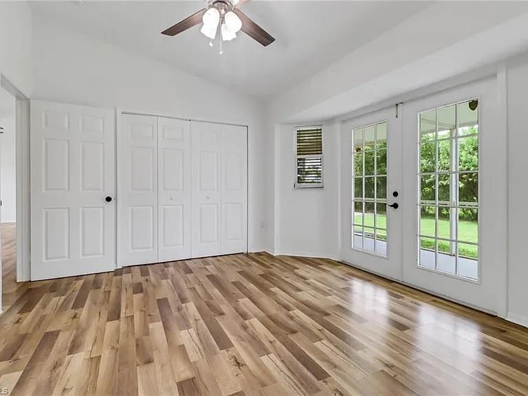18560 Holly Rd — Photo 12